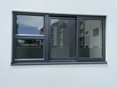 Vitrage équipé d'un film solaire dans un appartement — vue 2