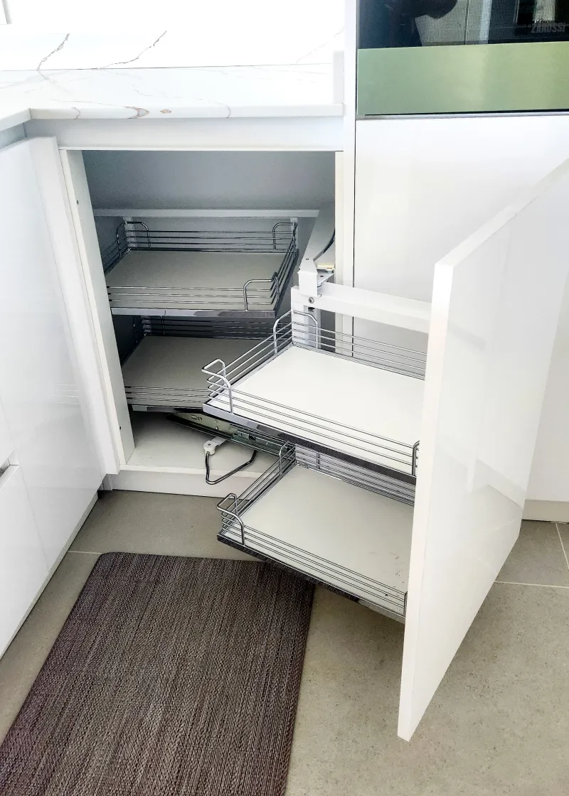 Cuisine — Appartement en résidence — aménagement complet